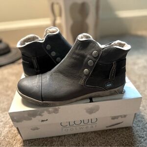 Cloud Aline Women’s Booties size 8.5 (EU 39)